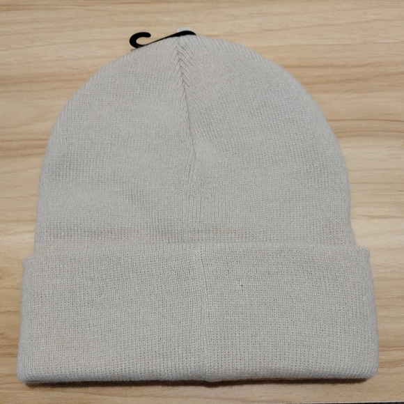 Levi's Beige Knit Beanie Adult One Size Fits Most NWT - Picture 2 of 3